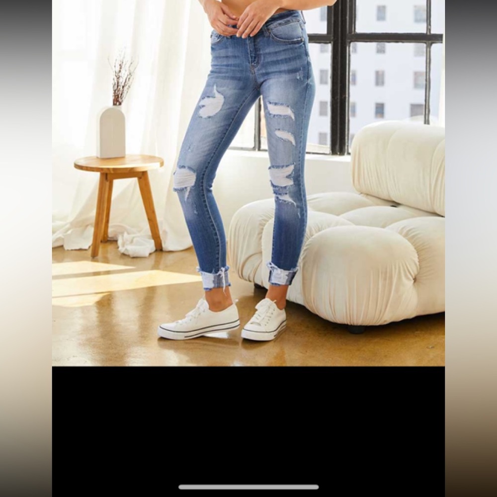 Mid Rise super Skinny Kancan